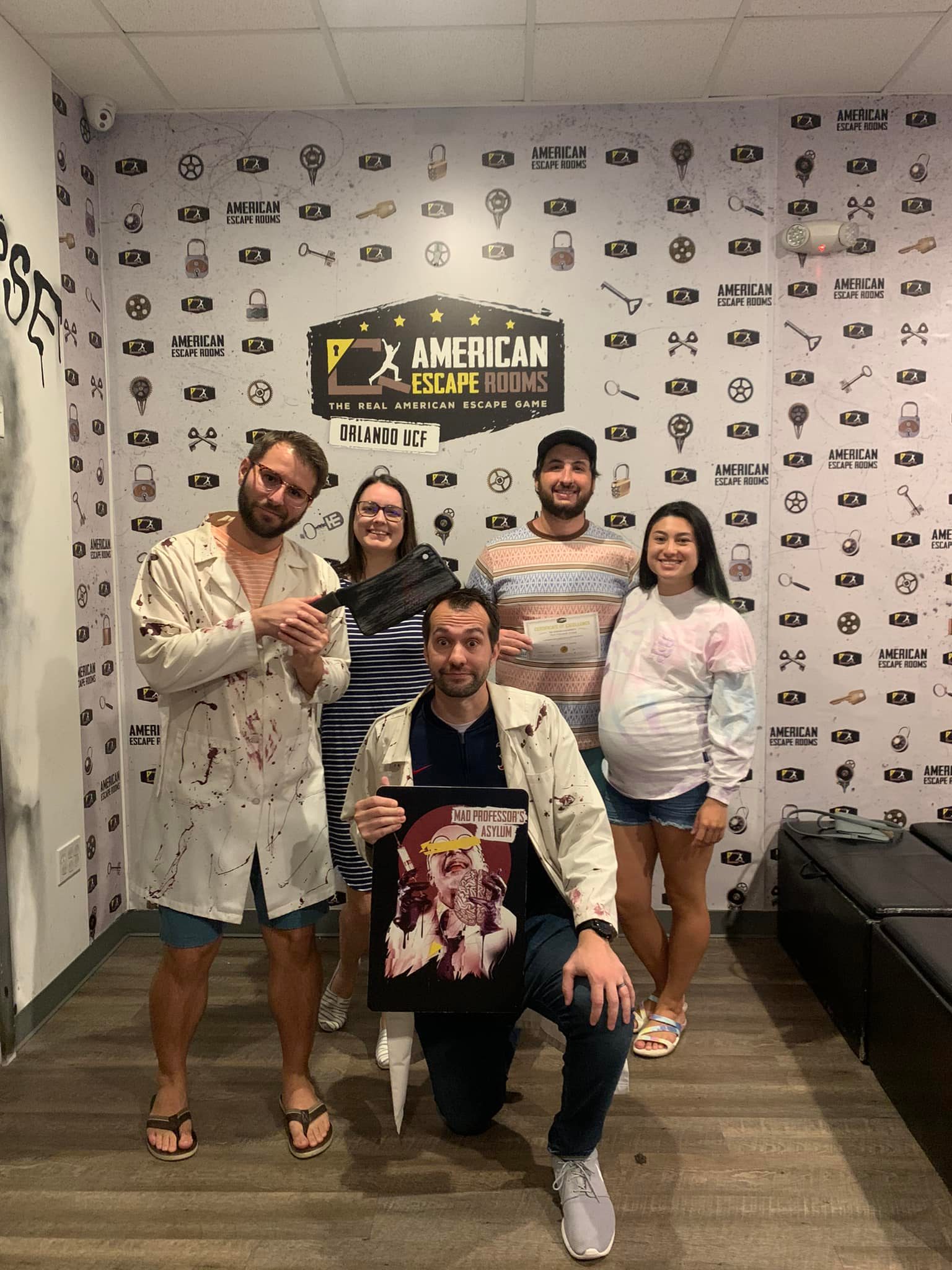 Team Empanada Armada played the Mad Professor's Asylum - Orlando and finished the game with 14 minutes 27 seconds left. Congratulations! Well done!