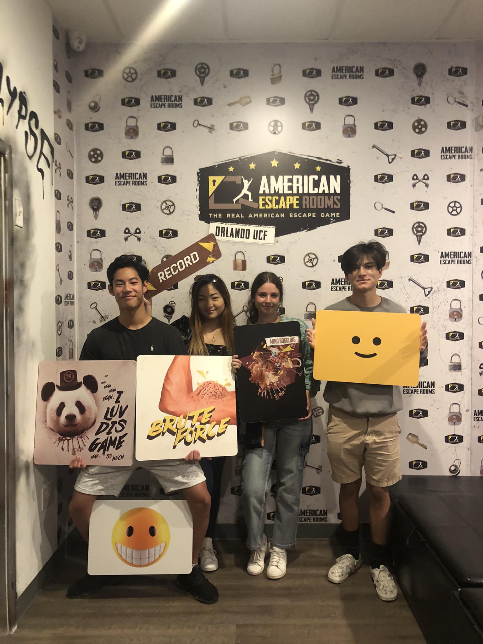 2.5 Asians + Tiff played the Mind-Boggling - Orlando and finished the game with 15 minutes 10 seconds left. Congratulations! Well done!