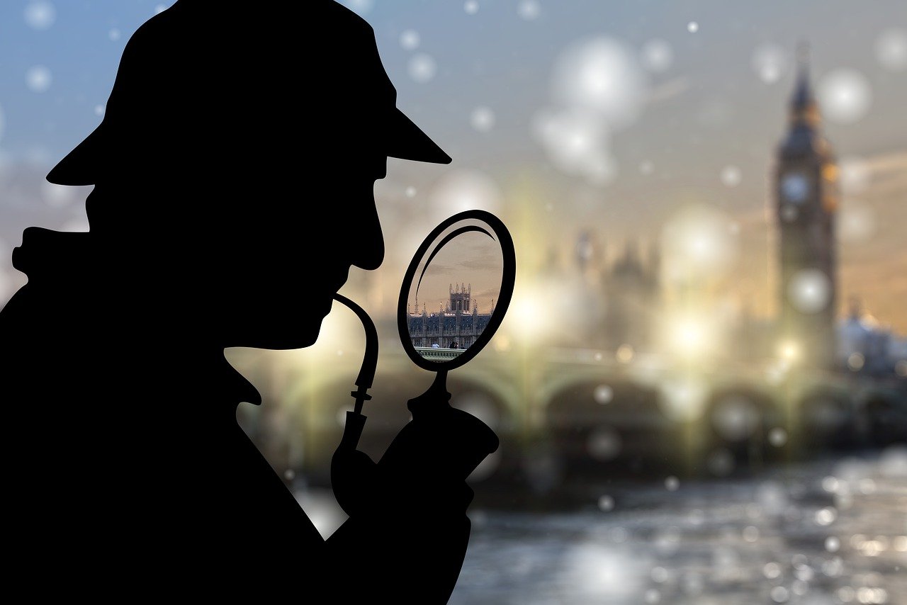 What can you learn from Sherlock Holmes to use in an escape room?